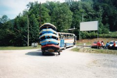 img027